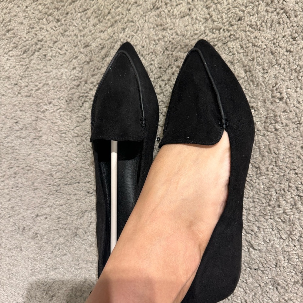 Elegant Black Women's Flats